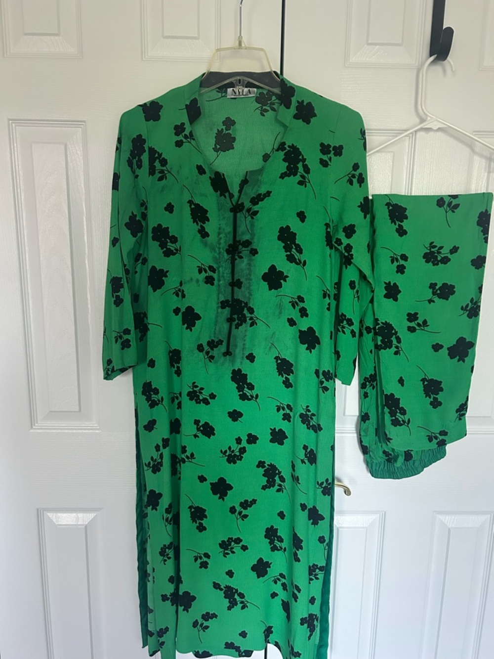 GREEN BLACK PRINTED PURE GEORGETTE SUIT 2 piece sz M FLORAL GREEN